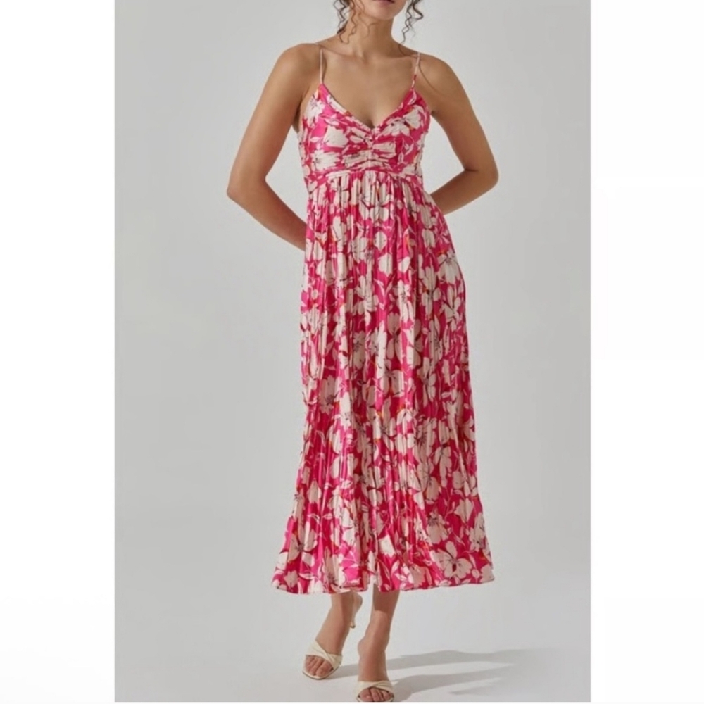 ASTR blythe Floral Pink and White Maxi Dress